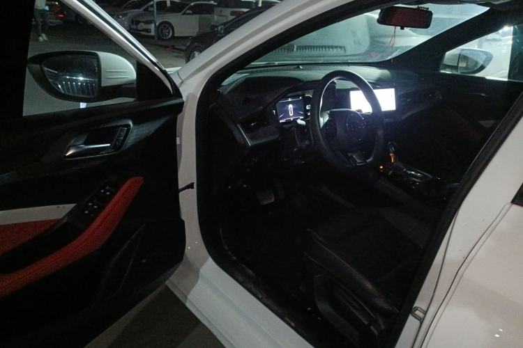 Used MG 5 2023 180 DVVT CVT Luxury Edition
