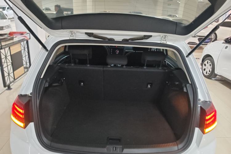 Used Volkswagen Golf 2019 200TSI DSG Comfort & Ambition Edition China VI Standard
