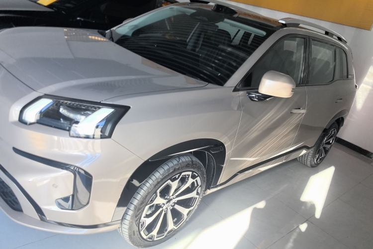 Used AION V 2024 Aion Tyrannosaurus 520 LiDAR Edition
