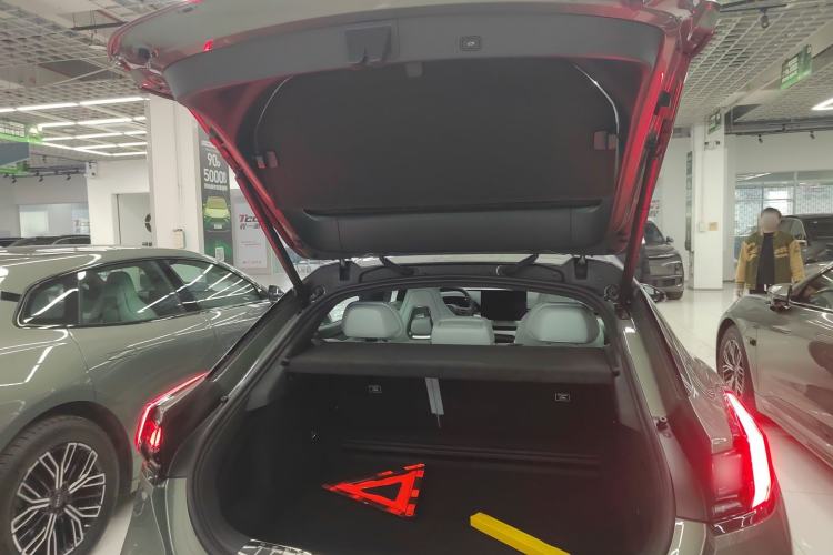 Used Zeekr 001 2025 WE Edition 95 kWh All-Wheel Drive
