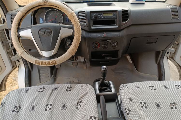 Used FAW Jiabao V75 2015 1.0L Standard Version DAM10AR
