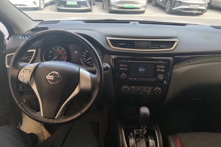 Used Nissan Qashqai 2016 2.0L CVT Luxury Edition
