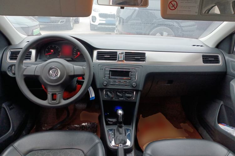 Used Volkswagen Santana 2015 1.6L Automatic Comfort Edition
