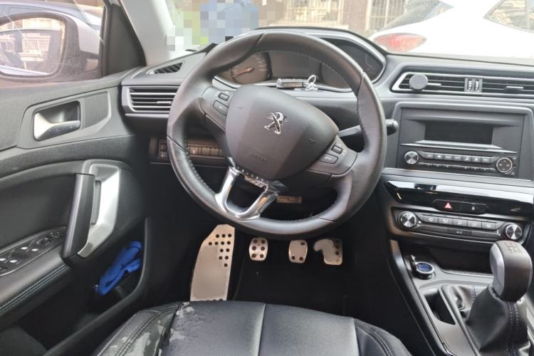 Used Peugeot 308 2018 1.6L Manual Fashion Edition
