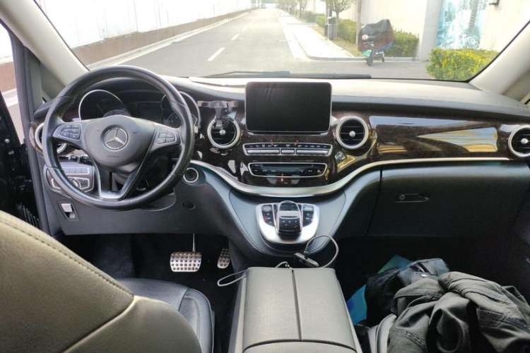 Used Mercedes-Benz V-Class 2018 V 260 L Prestige Extended Version China VI
