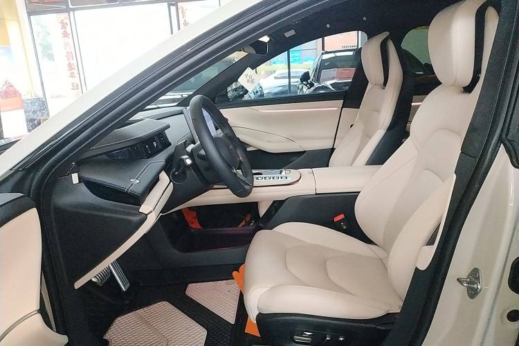 Used  SU7 2024 Four-Wheel Drive Ultra-Long Range Advanced Intelligent Driving Max Edition
