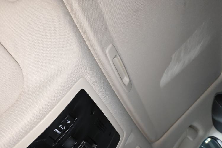 Used Lexus ES 2020 300h Deluxe Edition
