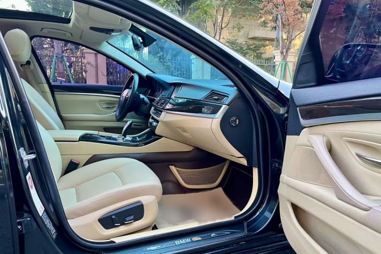 Used BMW 5 Series 2014 525Li Leading Model
