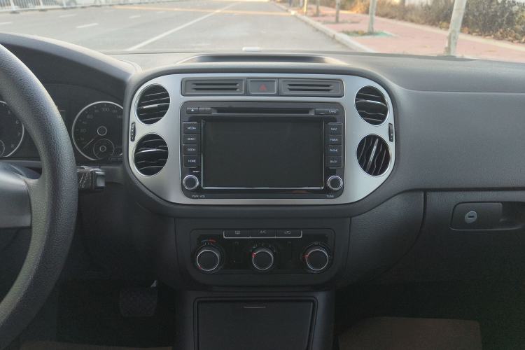 Used Volkswagen Tiguan 2015 1.8TSI Automatic Two-Wheel Drive Trend Edition