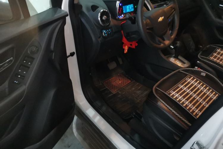 Used Chevrolet Trax 2016 1.4T Automatic Two-Wheel Drive Comfort Version with Sunroof
