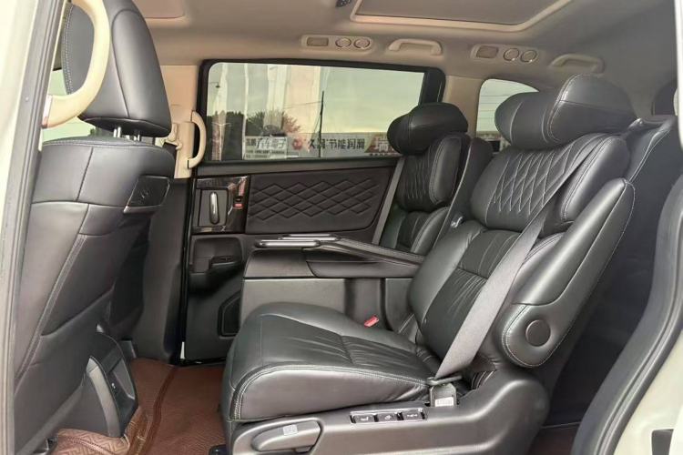 Used Honda Elysion 2019 2.0L Hybrid Supreme Edition
