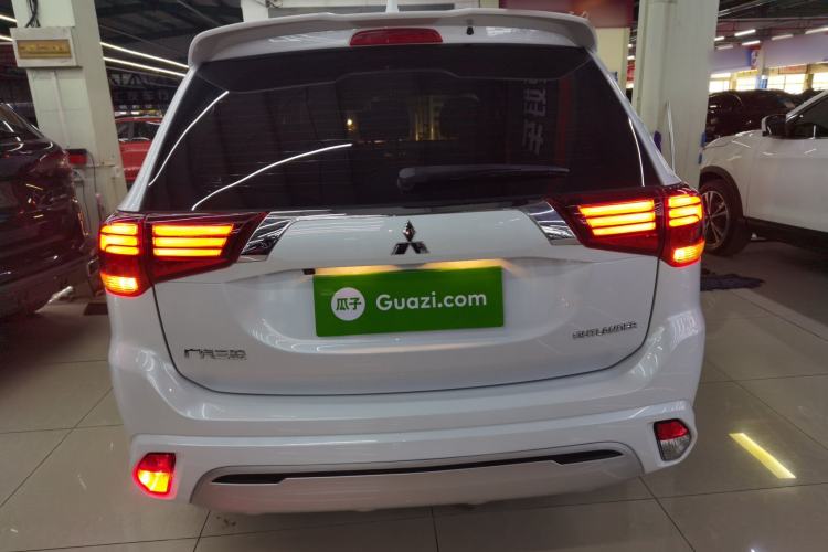 Used Mitsubishi Outlander 2021 Revised Version 2.0L Two-Wheel Drive Enjoyment Edition 5 Seats
