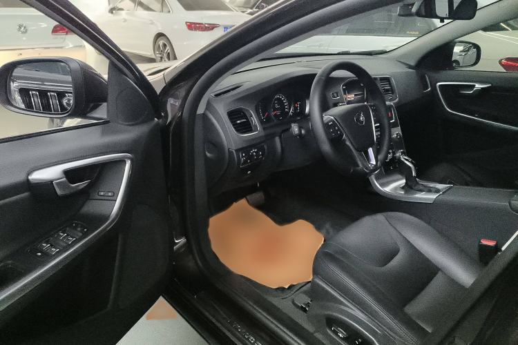 Used Volvo S60 2018 S60L T3 Smart Upgrade Edition
