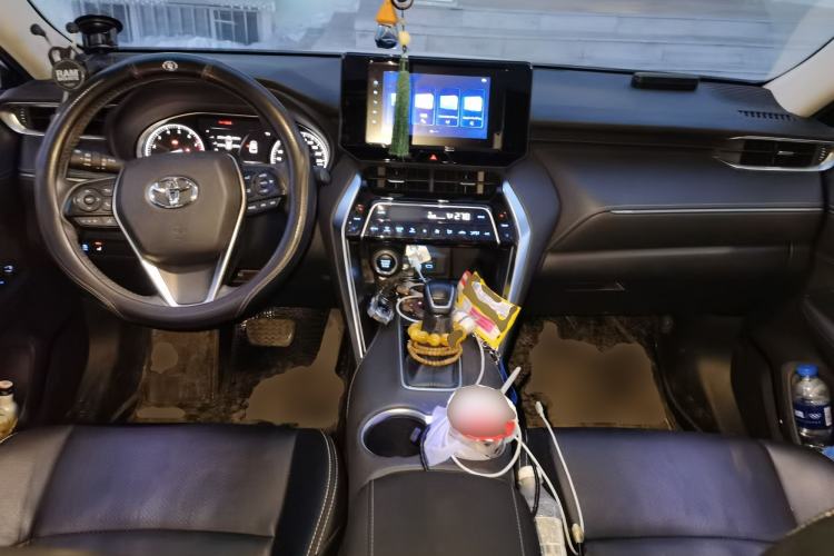 Used Toyota Harrier 2022 2.0L CVT Two-Wheel Drive Entry Version
