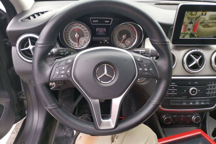 Used Mercedes-Benz GLA 2016 GLA 200 Fashion Model
