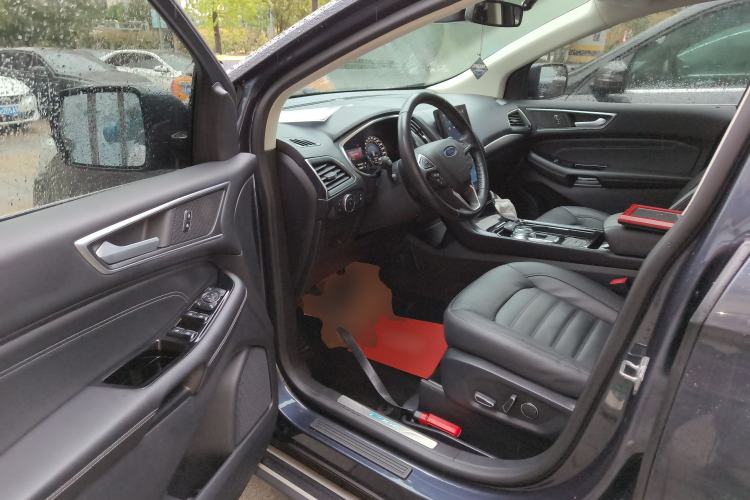 Used Ford Edge 2020 EcoBoost 245 Two-Wheel Drive Titanium 7-Seater
