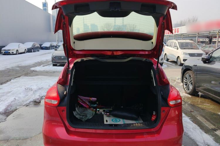 Used Ford Focus 2017 Hatchback 1.6L Automatic Fashion Edition Smart Drive Version