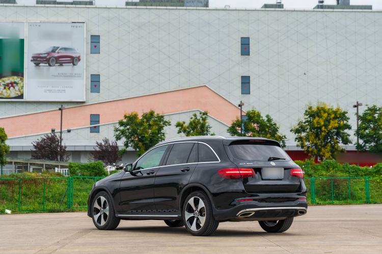 Used Mercedes-Benz GLC 2018 Refreshed GLC 300 4MATIC Dynamic Edition