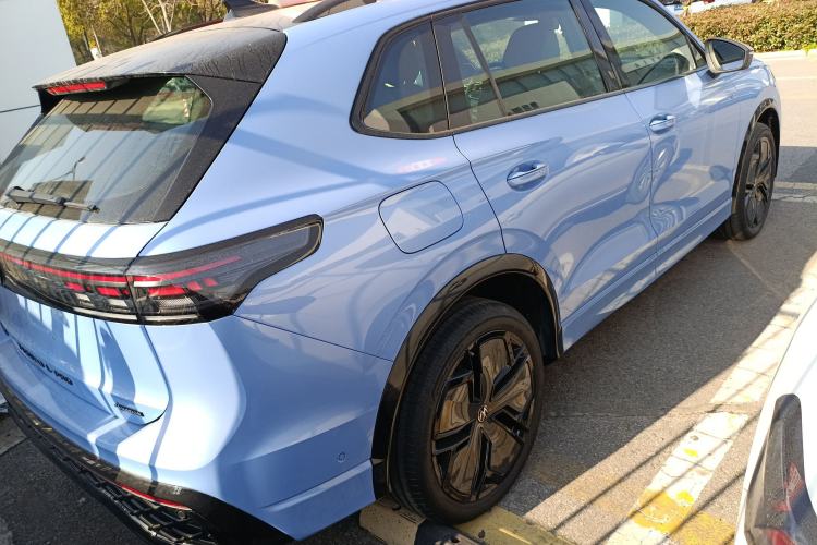 Used Volkswagen Tiguan L 2024 PRO 380TSI Four-Wheel Drive R-Line Prestige Edition
