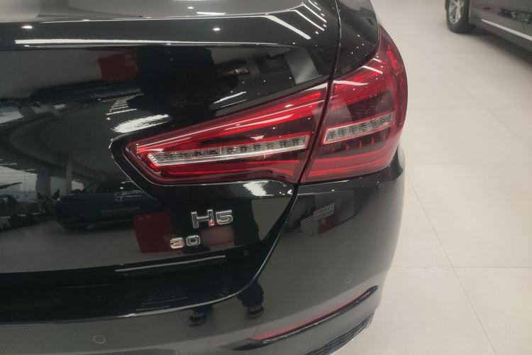 Used Hongqi H5 2022 Classic Model Facelift 1.5T DCT Qiyun Edition
