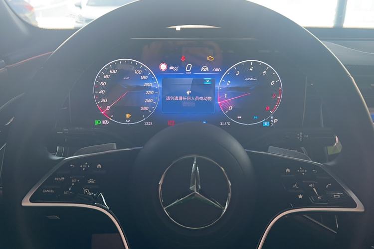 Used Mercedes-Benz E-Class 2024 Refresh E 300 L Stylish Edition
