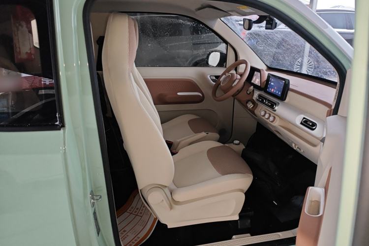 Used Wuling Hongguang MINIEV 2024 3rd Generation 215km Advanced Version