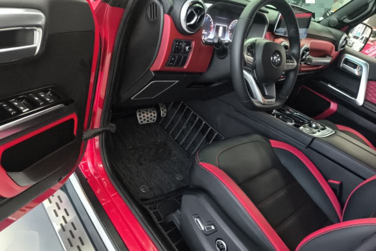 Used  BJ40 2019 PLUS 2.3T Automatic Four-Wheel Drive Premium Edition China VI
