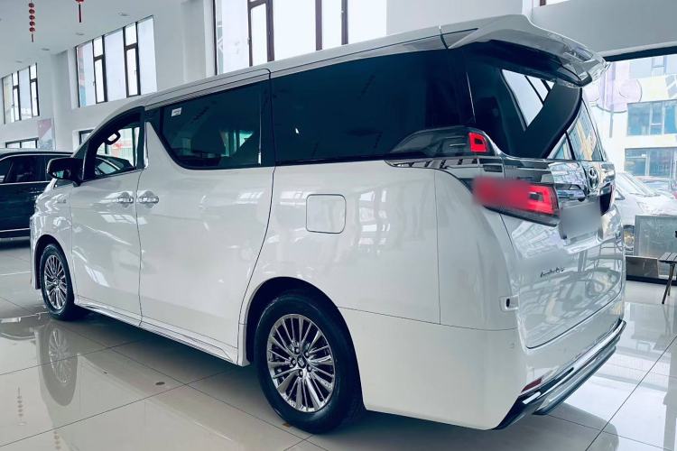 Used Toyota Vellfire 2021 Crown Dual-Engine 2.5L HV Supreme Edition
