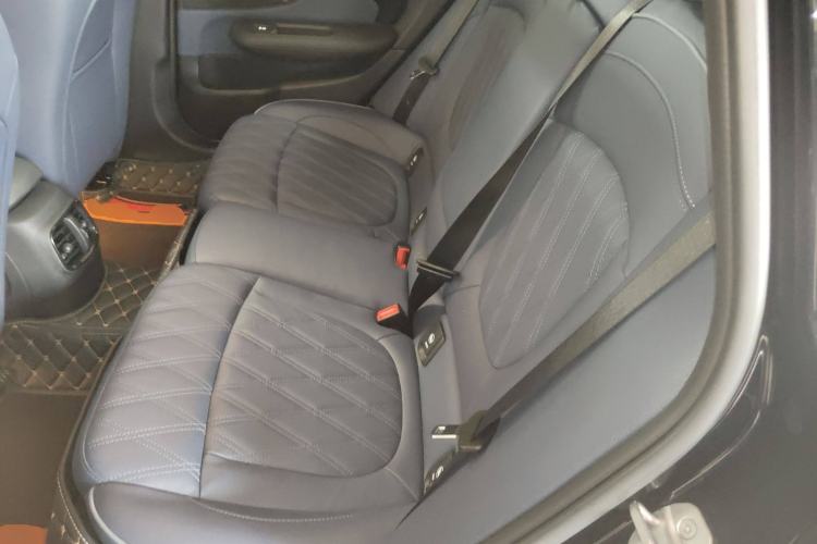 Used  Clubman 2023 1.5T COOPER Connoisseur
