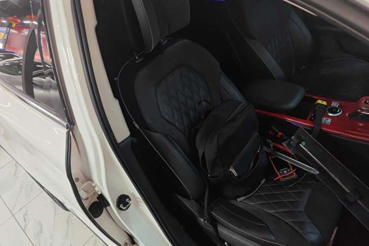 Used Hongqi HS5 2019 2.0T Smart Connect Flagship All-Wheel-Drive Version
