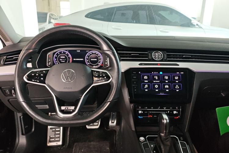 Used Volkswagen Magotan 2023 2 Million Units Commemorative Edition 330TSI DSG Luxury Version
