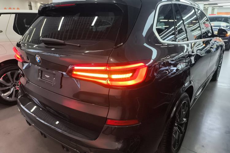 Used BMW X5 2022 xDrive 30Li M Sport Package
