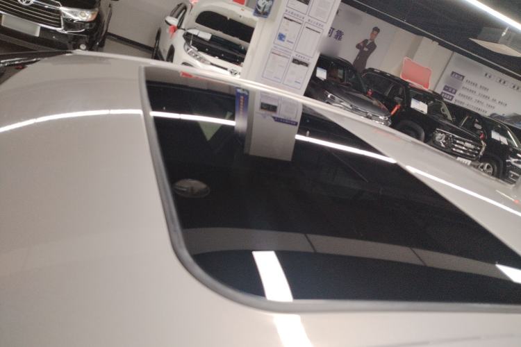 Used Toyota Camry 2021 2.0G Luxury Edition
