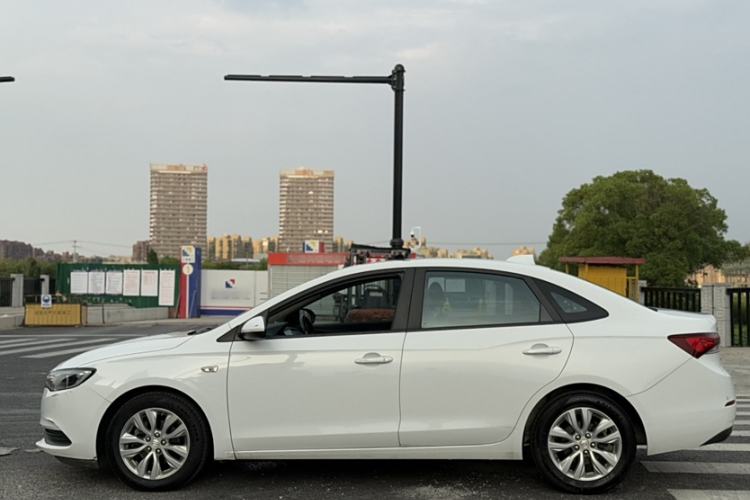 Used Buick GT 2018 15T Dual-Clutch Elite Model China V Standard
