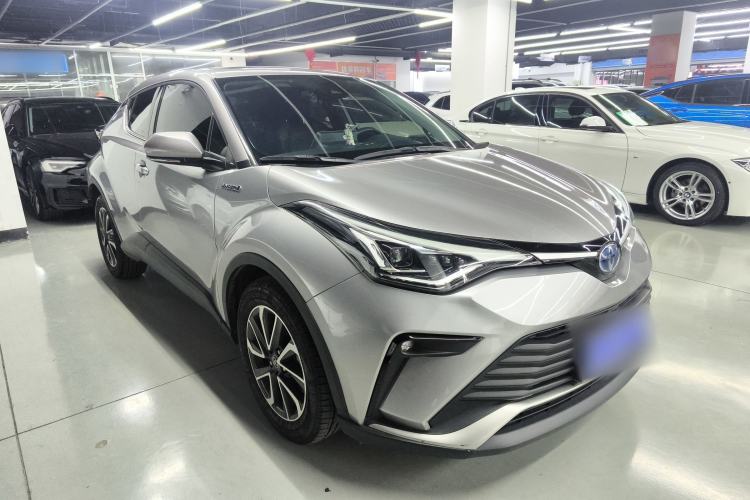 Used Toyota IZOA 2021 Dual-Motor 2.0L Yichi Edition