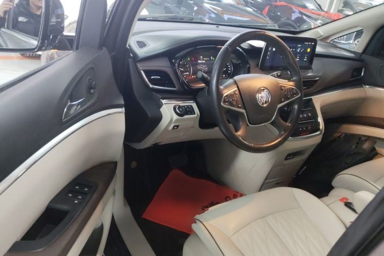 Used Buick GL8 2021 Land Cruiser Executive Class 652T Luxury Model
