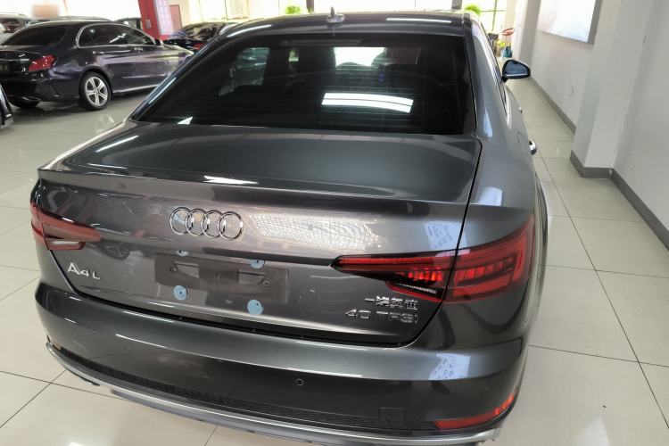 Used Audi A4L 2019 40 TFSI Fashion Edition China VI Emission Standard