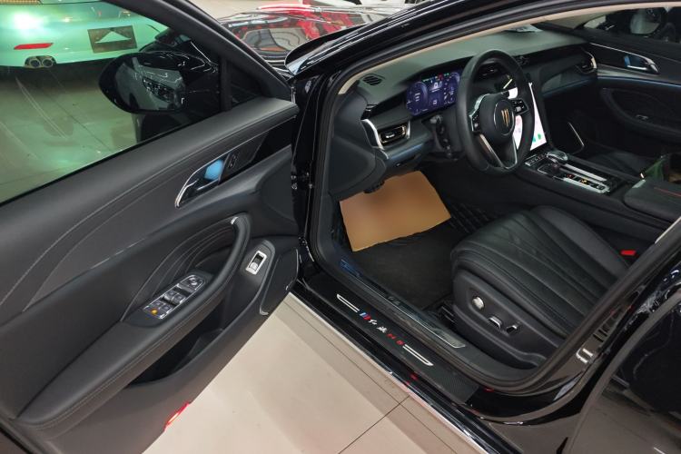 Used Hongqi H5 2023 2.0T Automatic Smart Connect Flagship Edition
