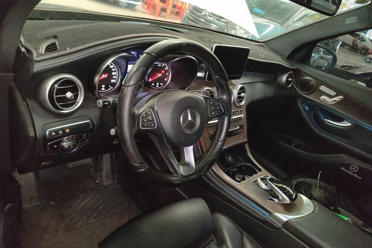 Used Mercedes-Benz GLC 2019 GLC 300 L 4MATIC Dynamic Model
