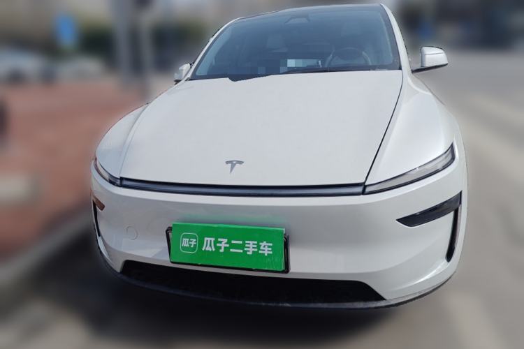 Used Tesla Model Y 2025 Long-Range All-Wheel Drive First Edition