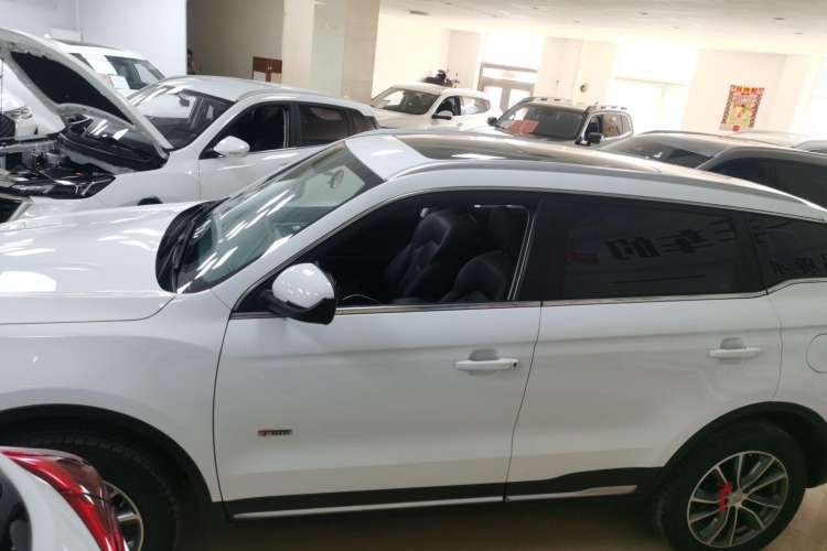 Used Geely Auto Emgrand X7 Sport 2020 1.8TD DCT Two-Wheel Drive Smart Connect 4G-Enabled Version
