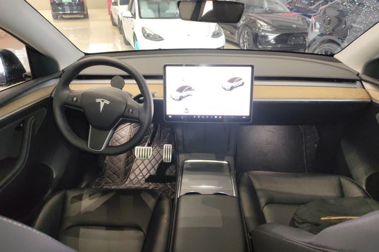 Used Tesla Model Y 2022 Performance High-Performance All-Wheel-Drive Version
