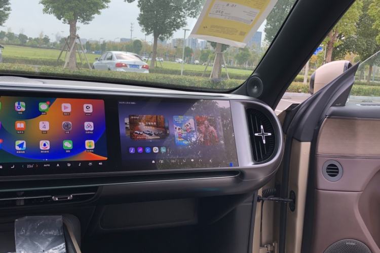 Used  #5 2024 Long-Range Journey Luxury Edition
