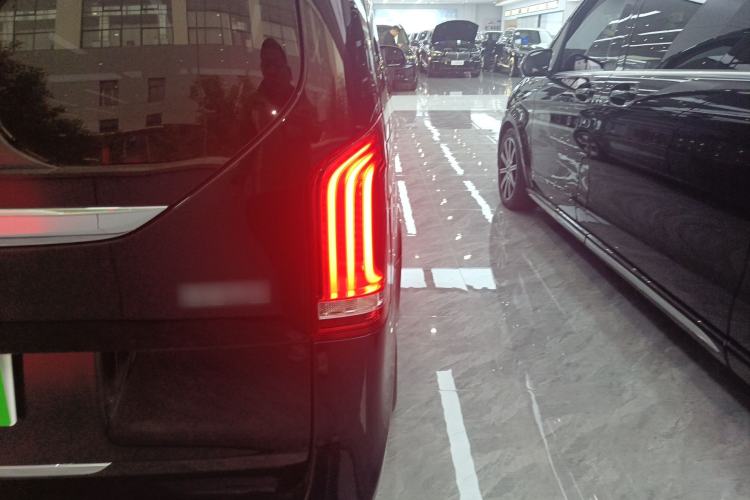 Used Mercedes-Benz V-Class 2022 V 260 L Long Wheelbase Prestige Edition
