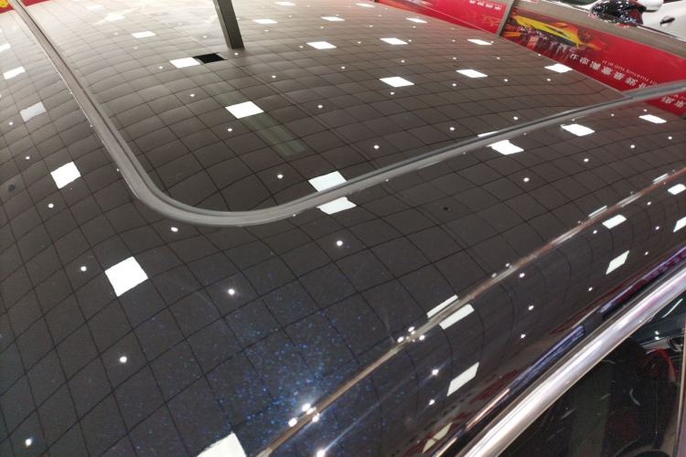 Used Hongqi H5 2025 2.0T Automatic Flag Edition – 500 000 Units Commemorative Version
