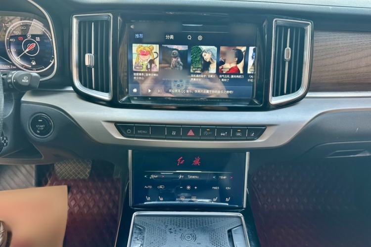 Used Hongqi HS7 2022 2.0T DCT Two-Wheel Drive Smart Connect Flagship Edition Five Seats
