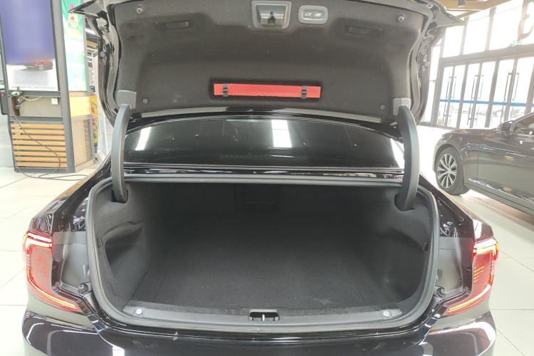 Used Volvo S90 2023 B5 Zhiyuan Luxury Edition
