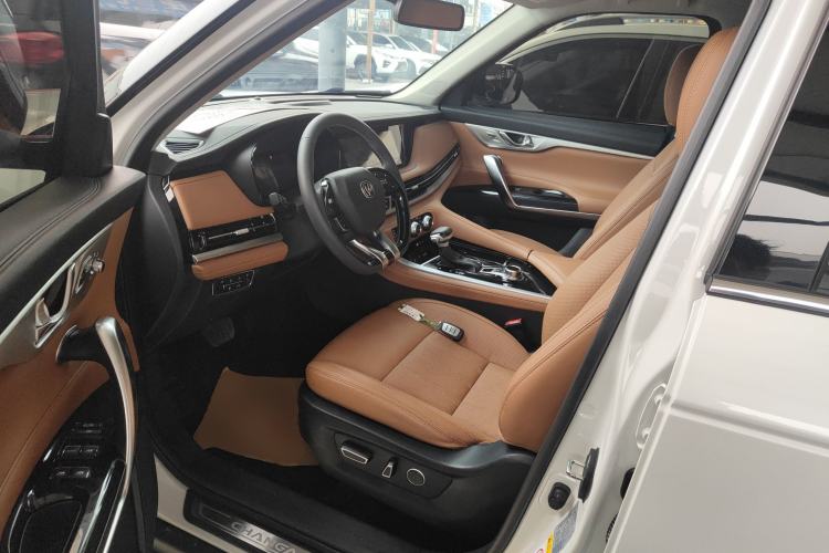Used Changan CS95 2021 2.0T Two-Wheel Drive Luxury Version
