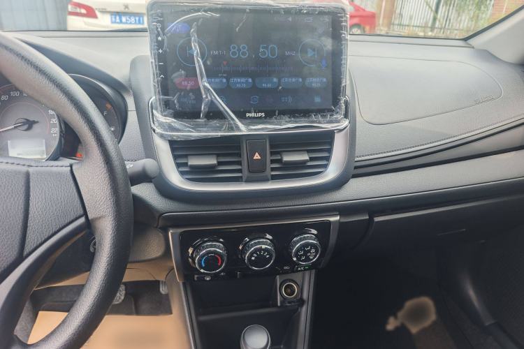 TDK.VehicleDetails.img