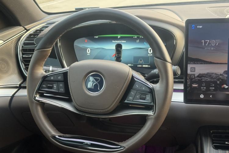 Used BYD Han 2024 EV Glory Edition 506KM Front-Wheel-Drive Premium Model
